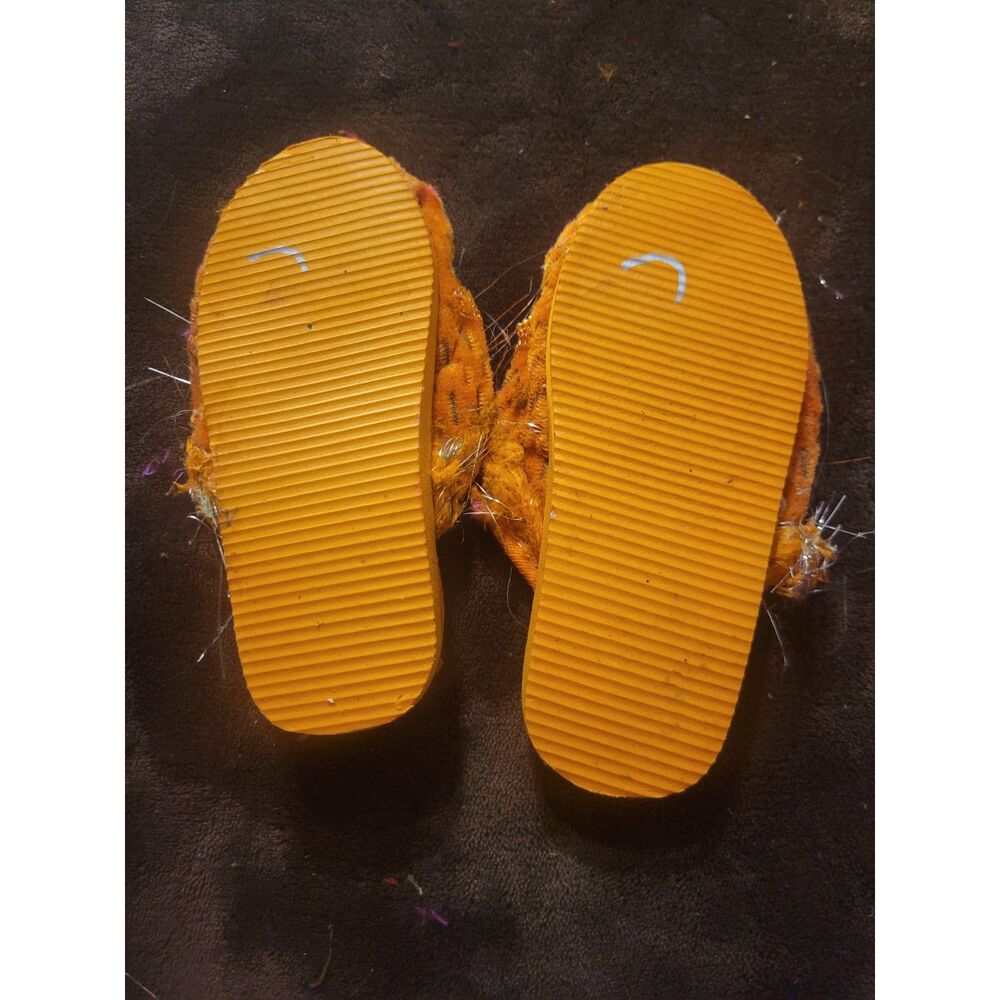 Rana girls slippers size 6